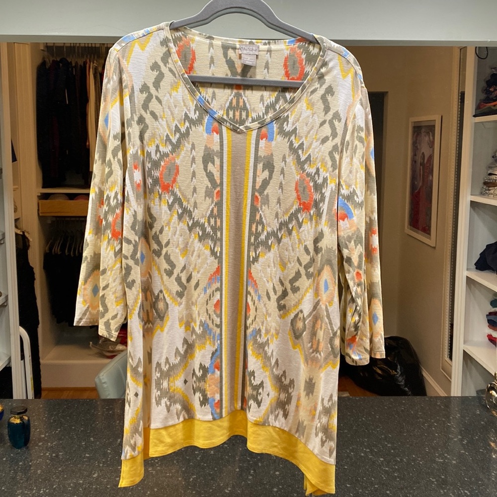 Chicos women’s top size 12/14. Like brand new